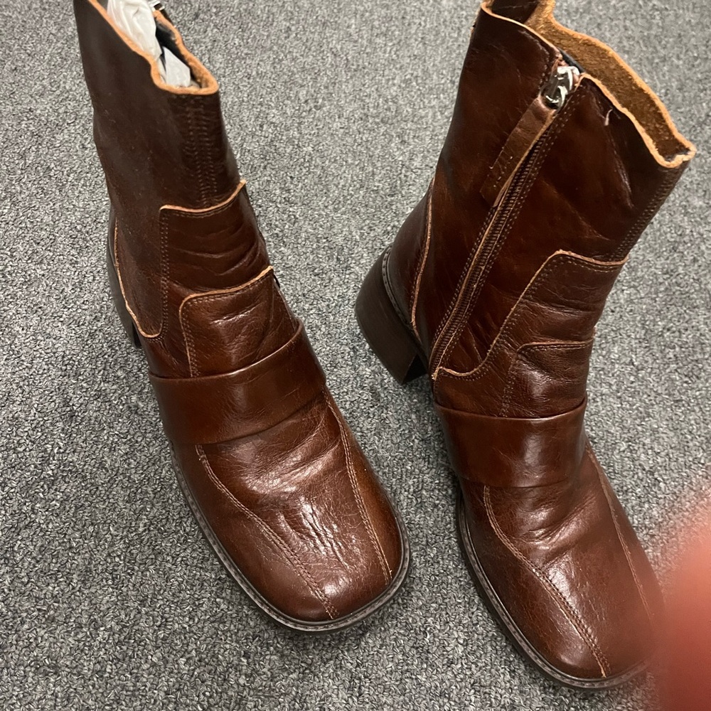 Brown Leather Riding Boot - Picture 4 of 5